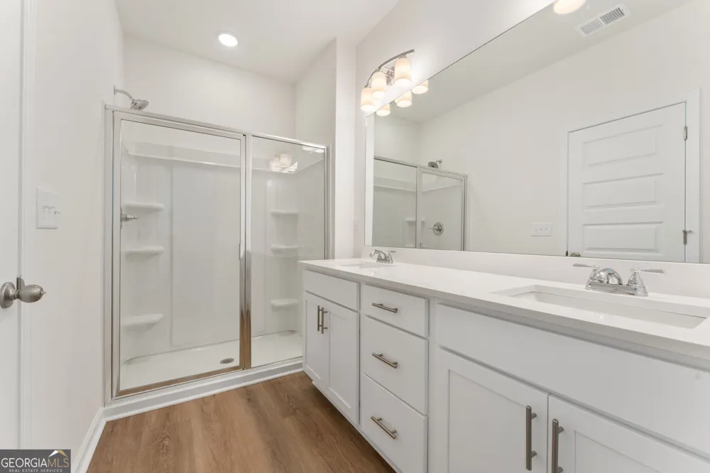 138 Formosa ST Adairsville, GA 30103