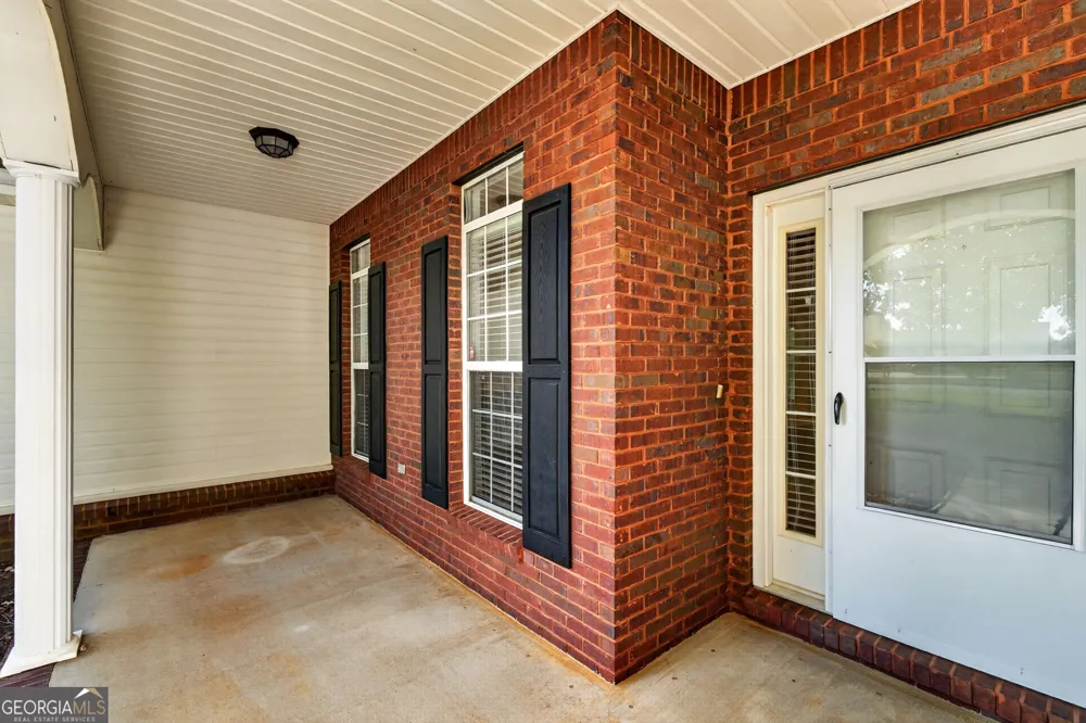 226 Spring Chase CIR Kathleen, GA 31047
