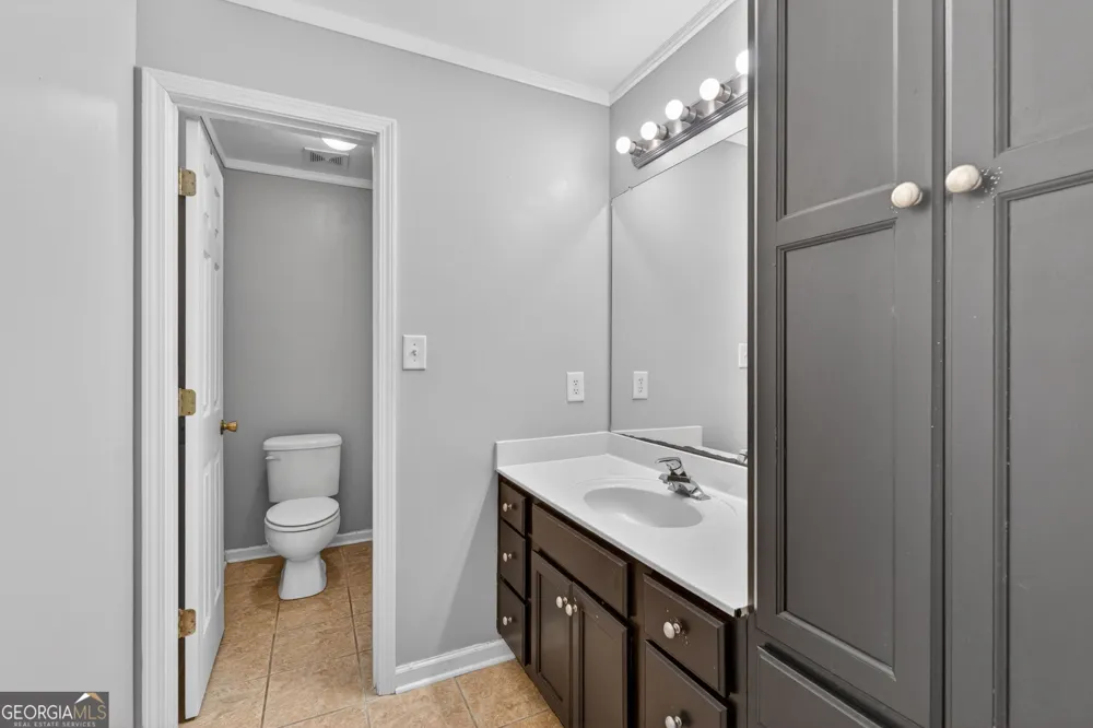 226 Spring Chase CIR Kathleen, GA 31047