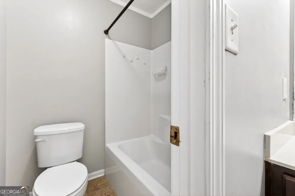 226 Spring Chase CIR Kathleen, GA 31047