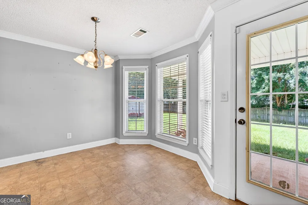 226 Spring Chase CIR Kathleen, GA 31047