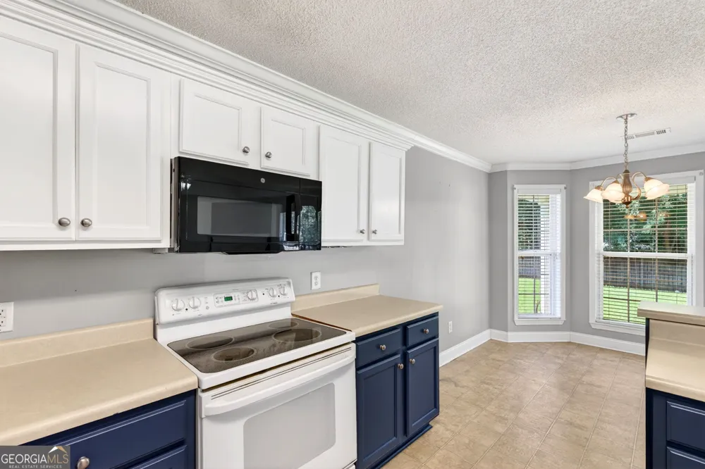 226 Spring Chase CIR Kathleen, GA 31047
