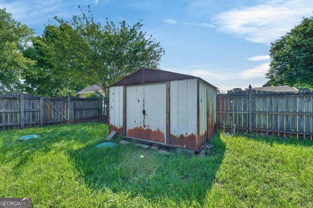 226 Spring Chase CIR Kathleen, GA 31047