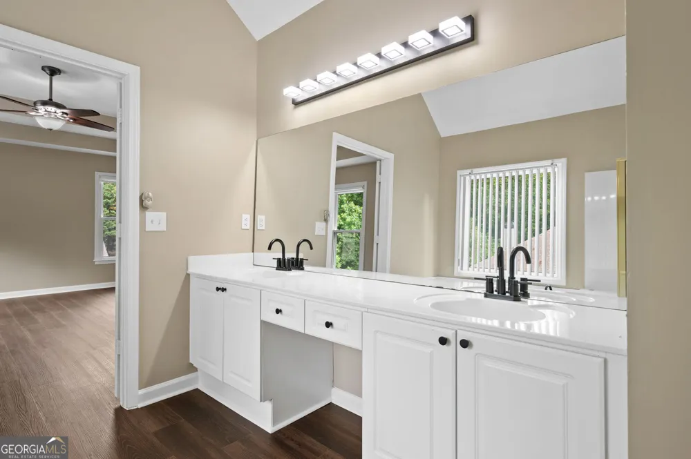 2426 Watercrest TER NW Acworth, GA 30101