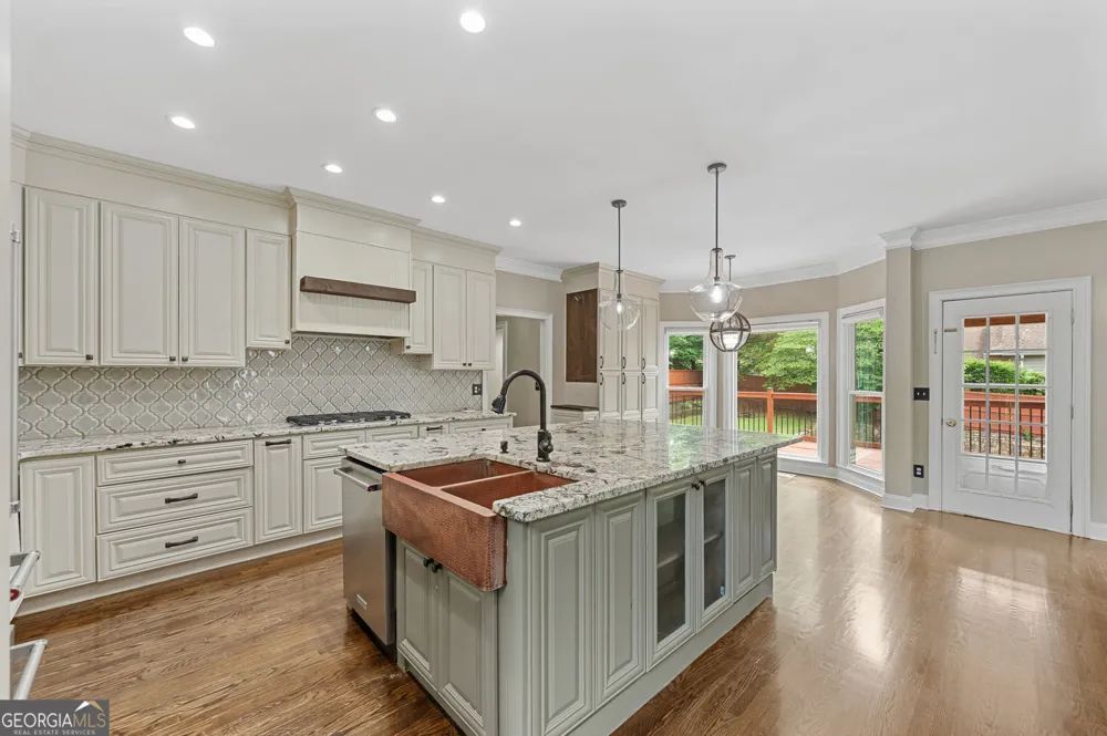 2426 Watercrest TER NW Acworth, GA 30101