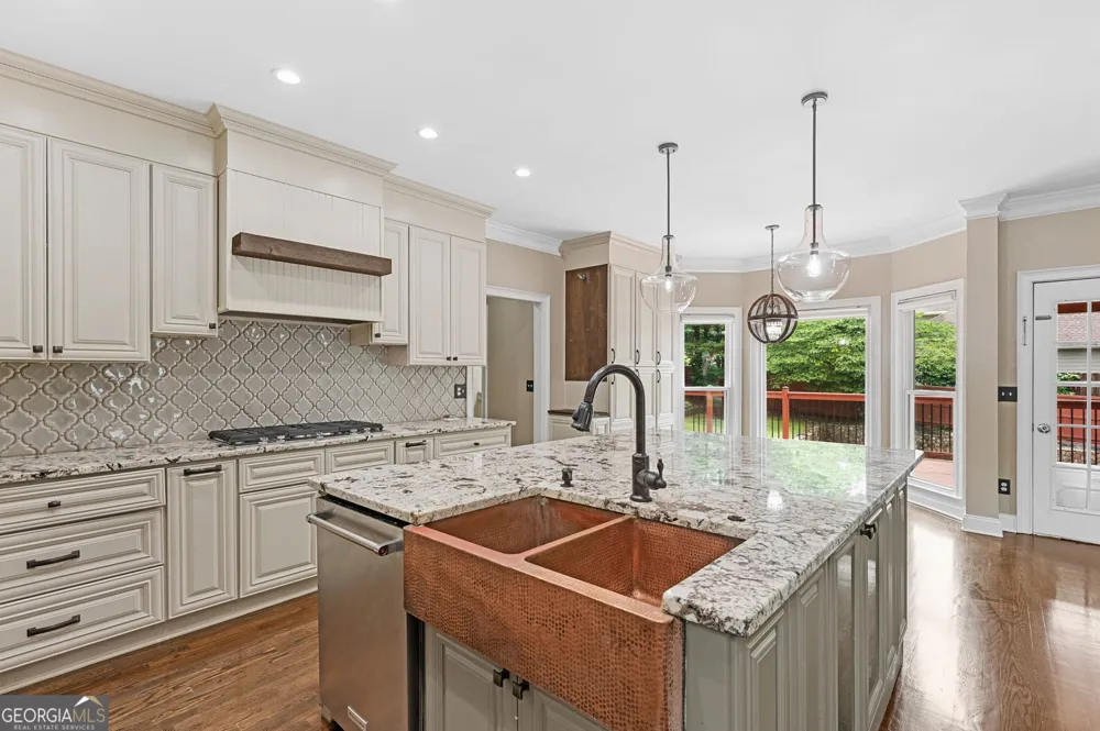 2426 Watercrest TER NW Acworth, GA 30101