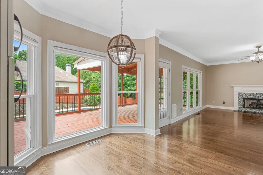 2426 Watercrest TER NW Acworth, GA 30101