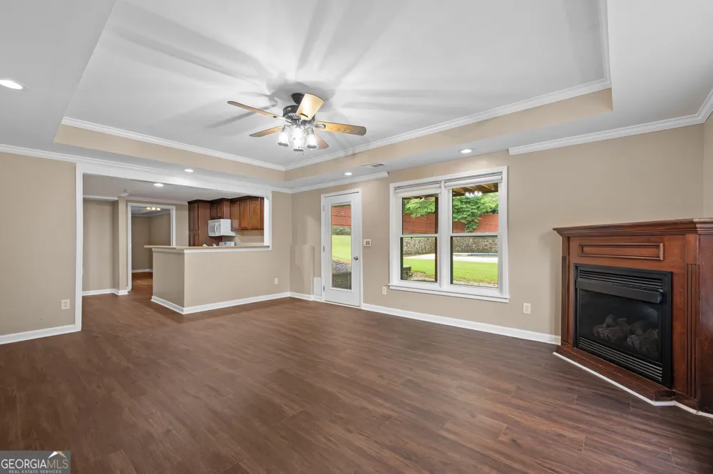 2426 Watercrest TER NW Acworth, GA 30101