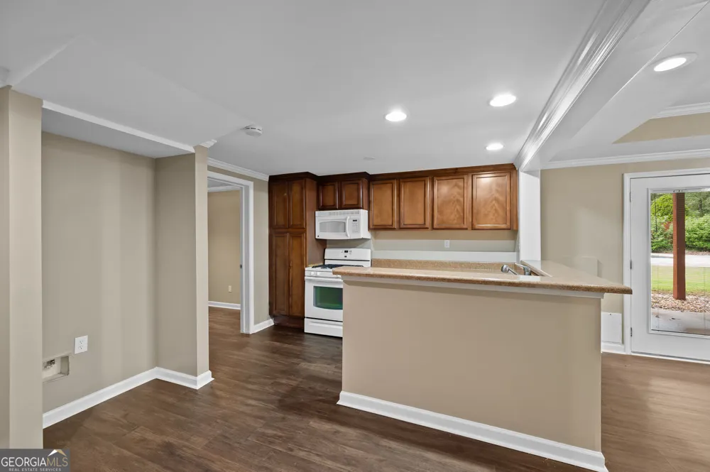 2426 Watercrest TER NW Acworth, GA 30101