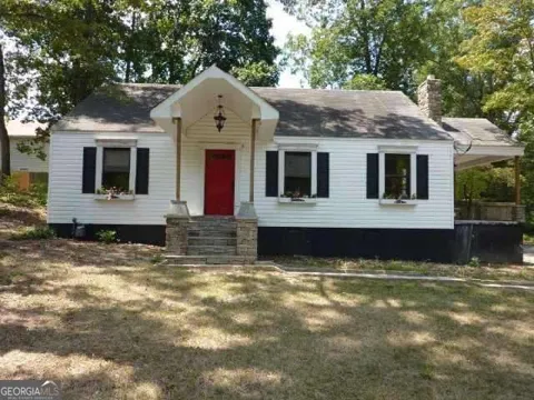 1091 Riverside TER