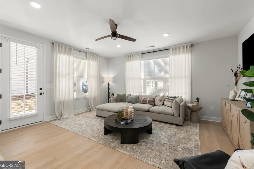 5150 Adairview CIR Alpharetta, GA 30004