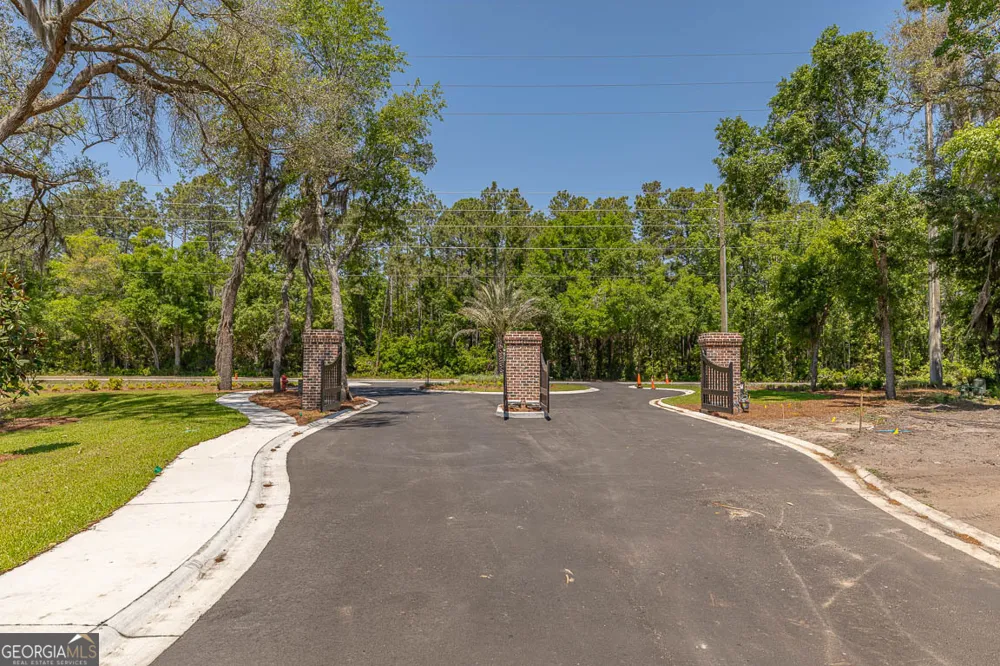 117 Canopy LN St. Simons, GA 31522