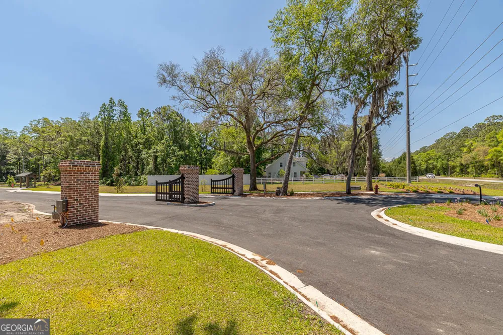 117 Canopy LN St. Simons, GA 31522