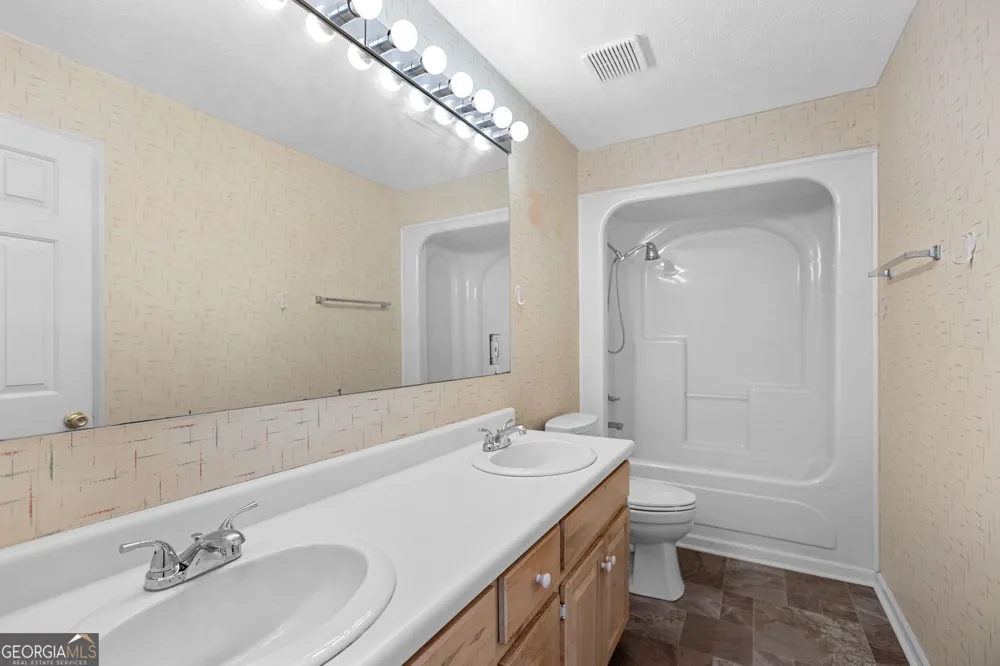 114 Pine Knoll DR Warm Springs, GA 31830