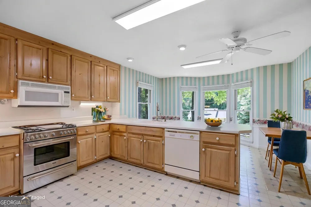 114 Pine Knoll DR Warm Springs, GA 31830