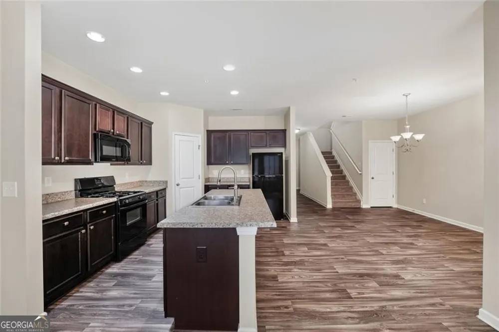 122 Oakview PSGE Canton, GA 30114