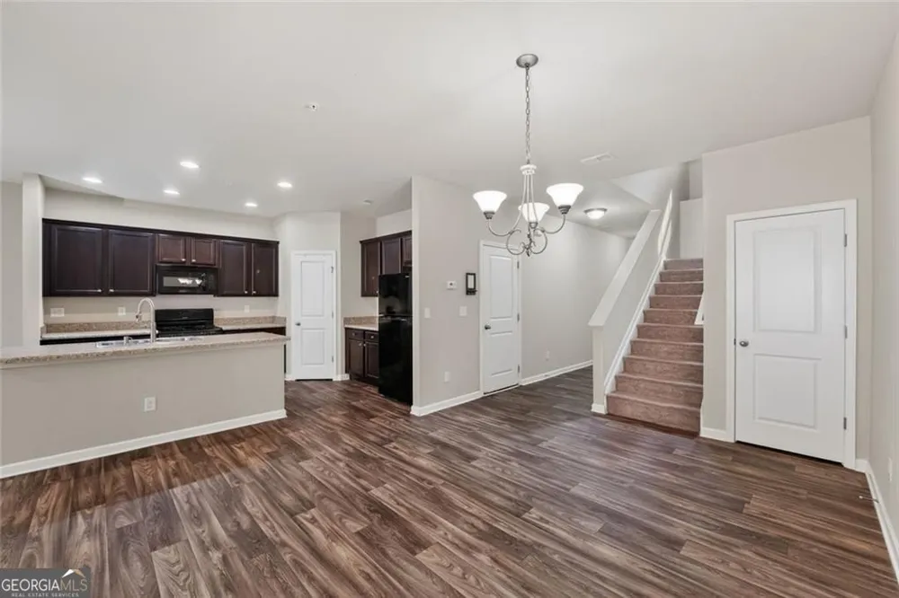 122 Oakview PSGE Canton, GA 30114