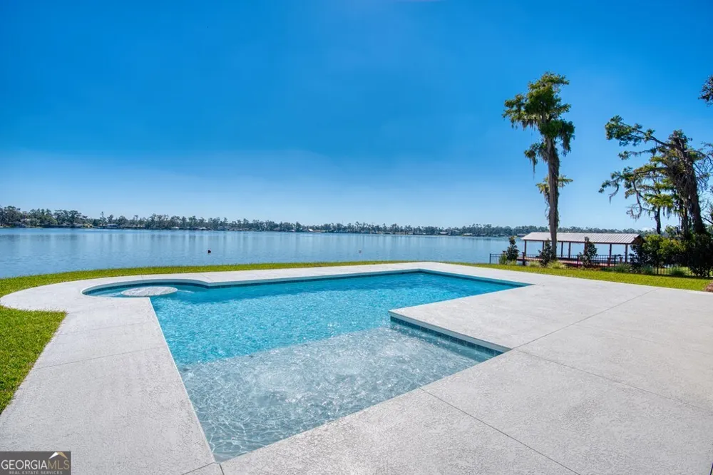 5909 Travis TRL Lake Park, GA 31636
