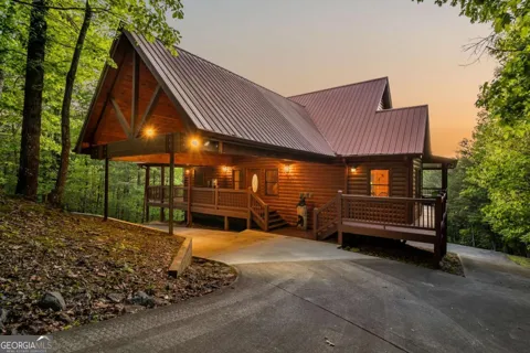 433 Spruce CIR