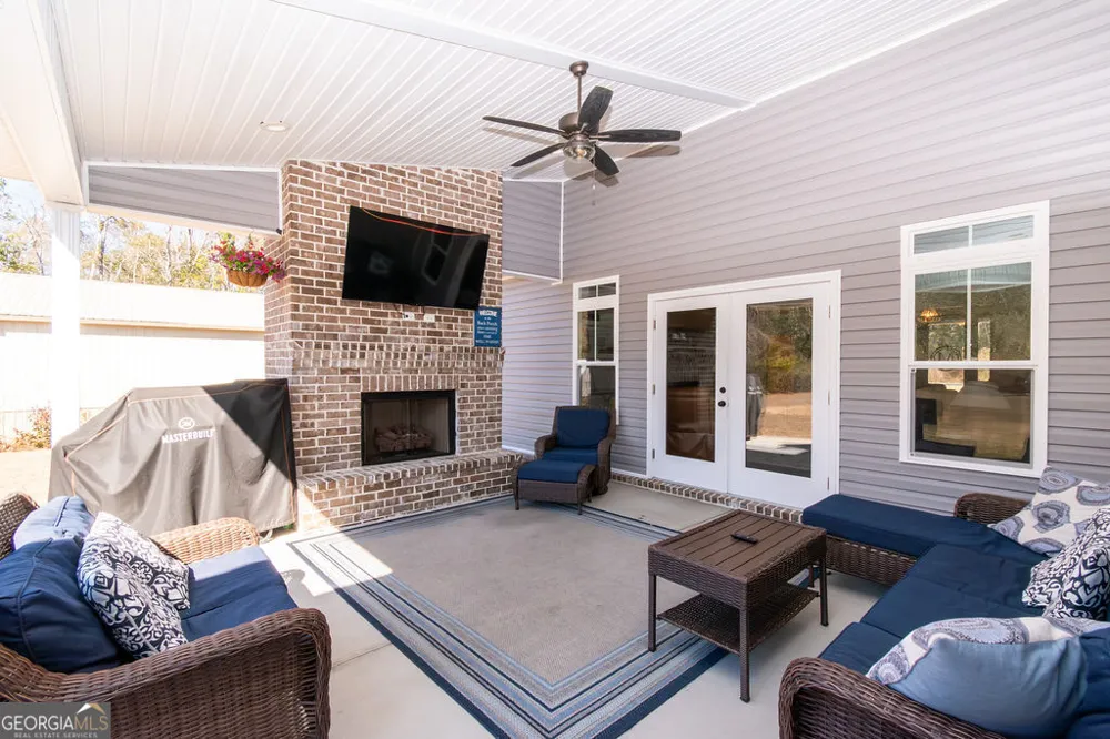 1355 Old Louisville RD Guyton, GA 31312
