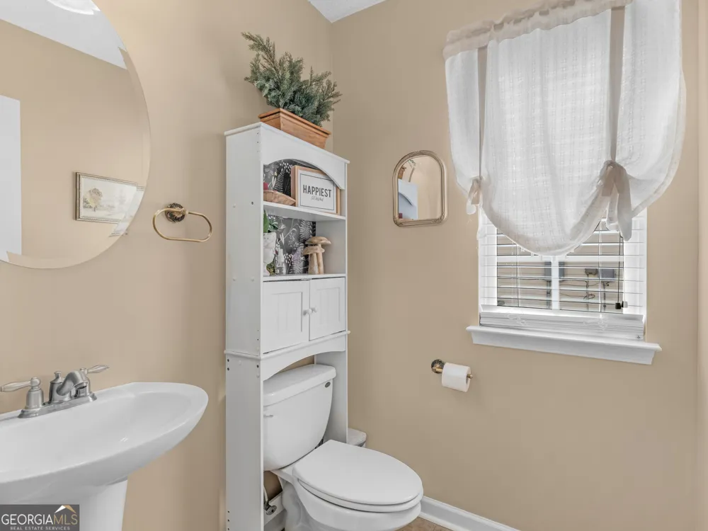 165 Brasch Park DR Grantville, GA 30220
