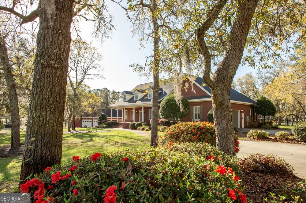 1473 N River Oaks DR Blackshear, GA 31516