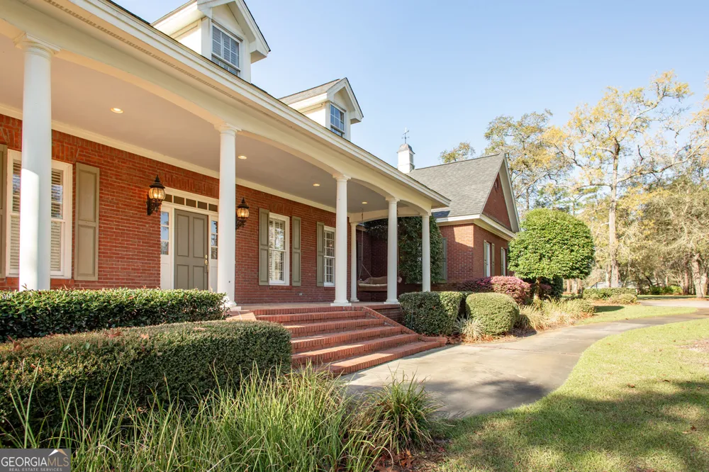 1473 N River Oaks DR Blackshear, GA 31516
