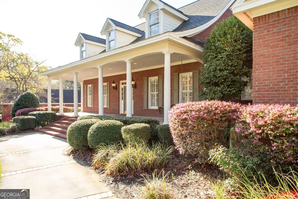 1473 N River Oaks DR Blackshear, GA 31516