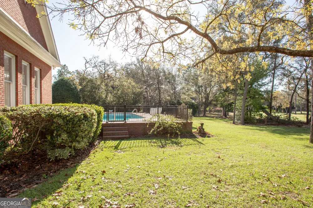 1473 N River Oaks DR Blackshear, GA 31516