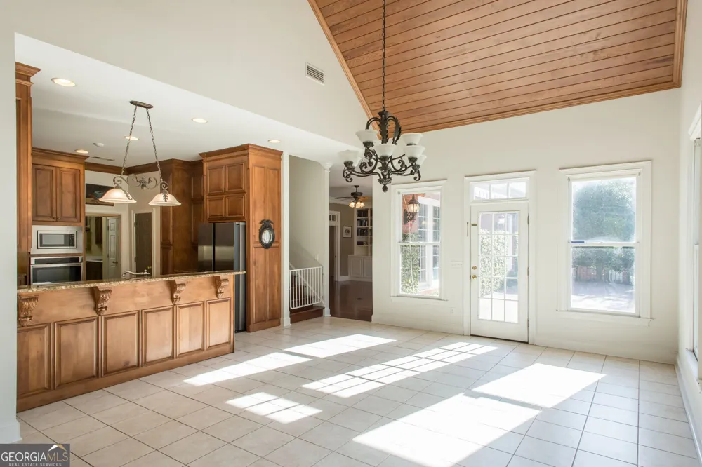 1473 N River Oaks DR Blackshear, GA 31516
