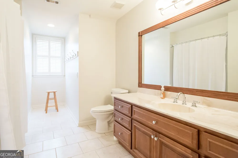 1473 N River Oaks DR Blackshear, GA 31516