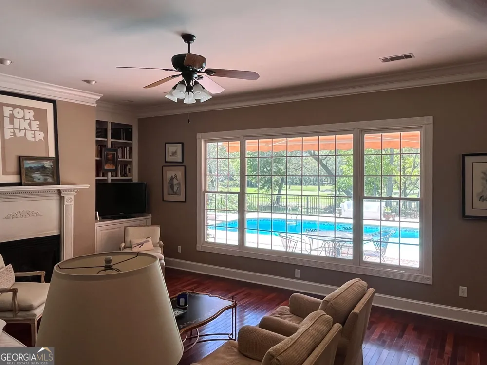 1473 N River Oaks DR Blackshear, GA 31516