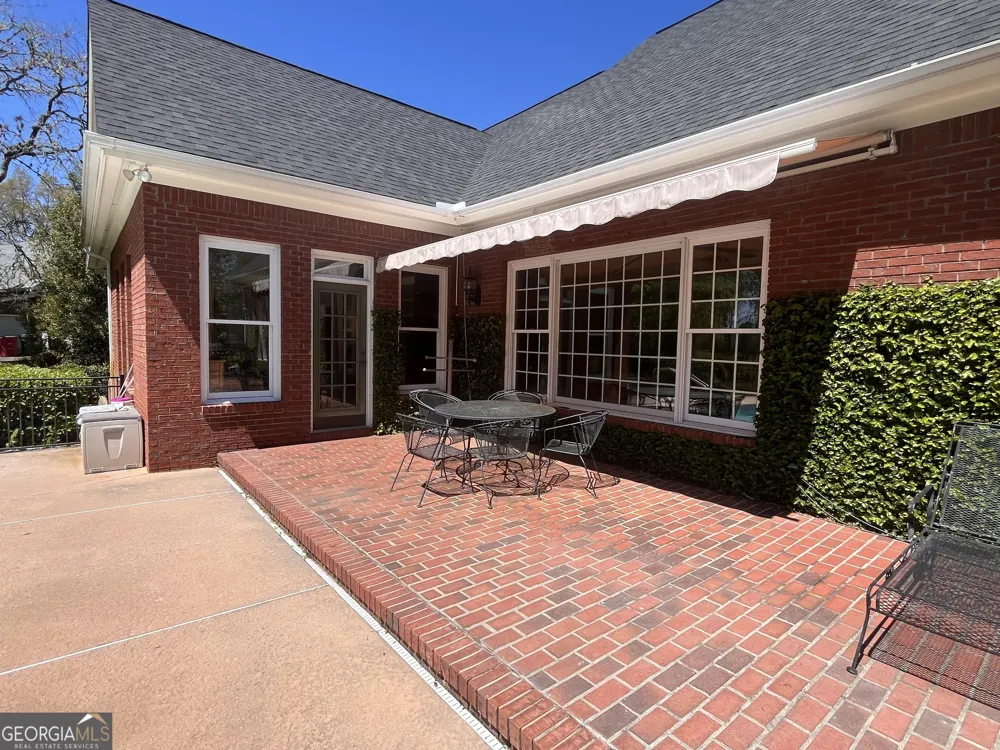 1473 N River Oaks DR Blackshear, GA 31516
