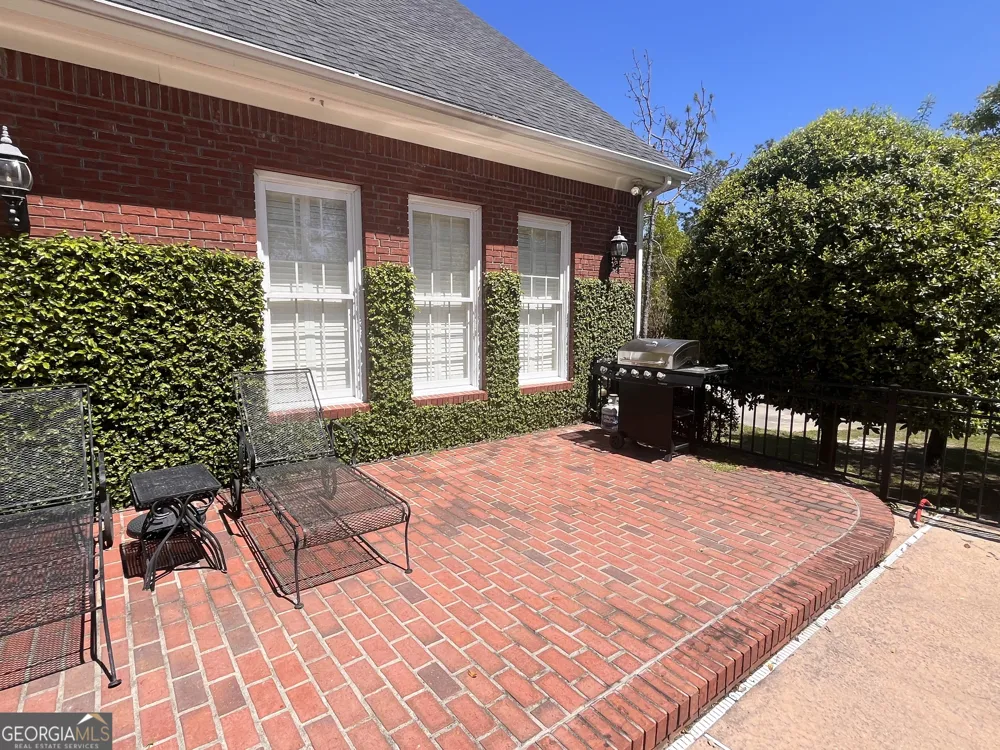 1473 N River Oaks DR Blackshear, GA 31516