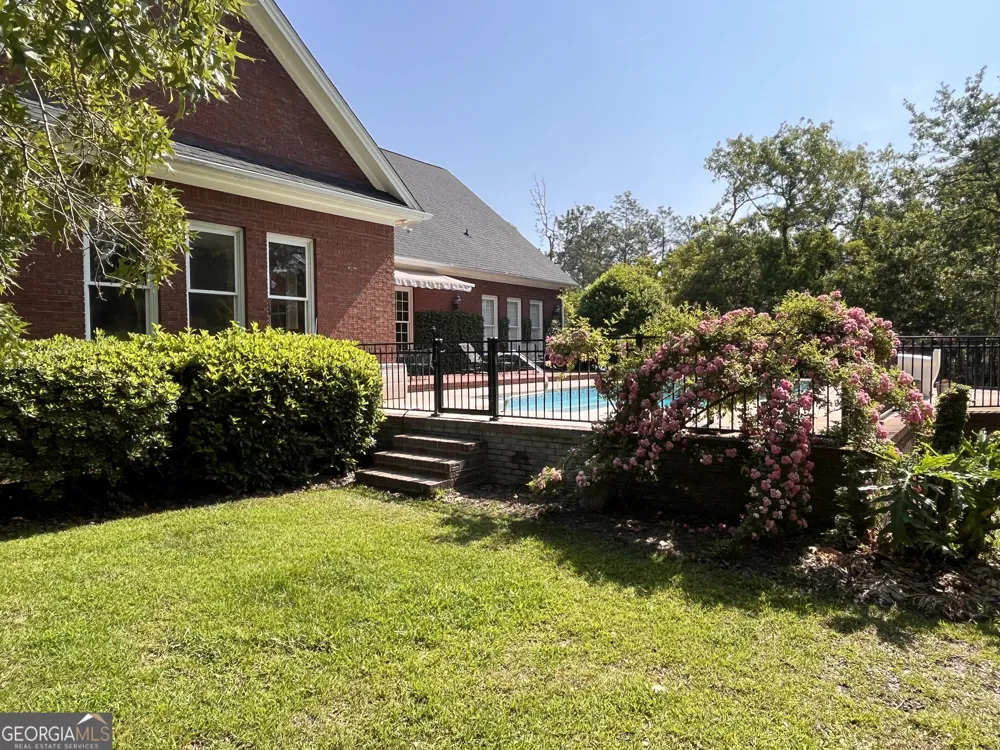 1473 N River Oaks DR Blackshear, GA 31516