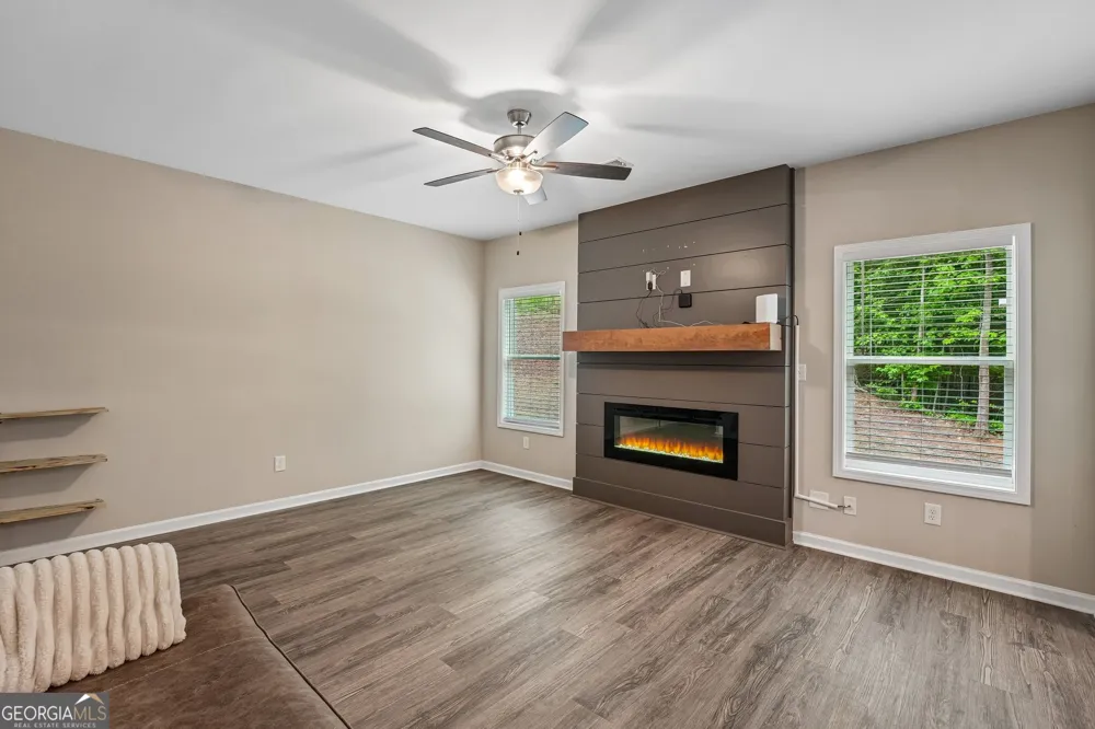 119 Landon DR Whitesburg, GA 30185