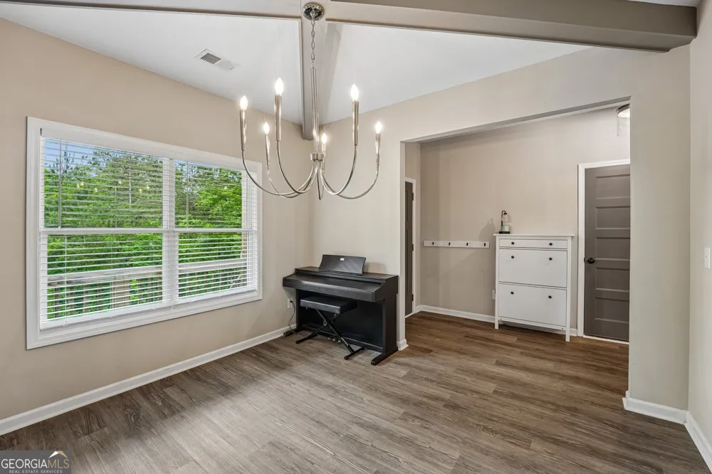 119 Landon DR Whitesburg, GA 30185
