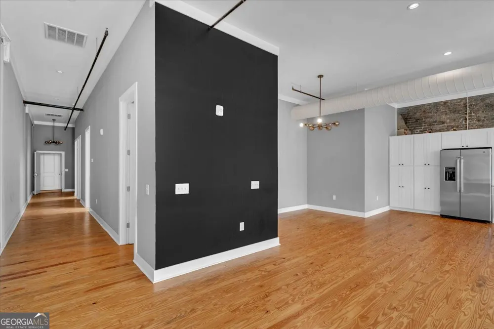 565 Poplar ST Macon, GA 31210