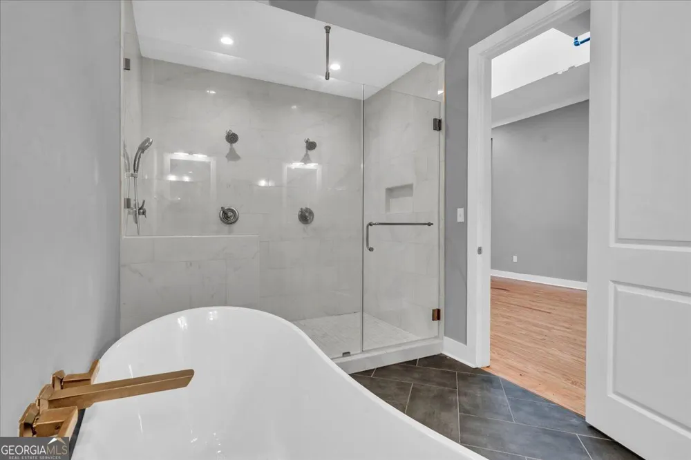 565 Poplar ST Macon, GA 31210