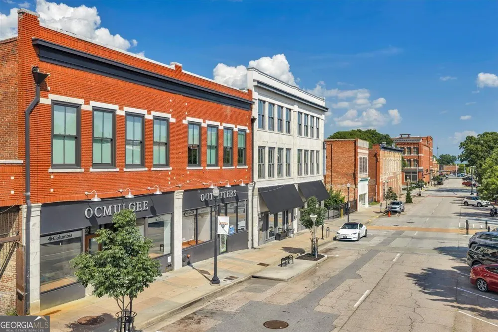565 Poplar ST Macon, GA 31210