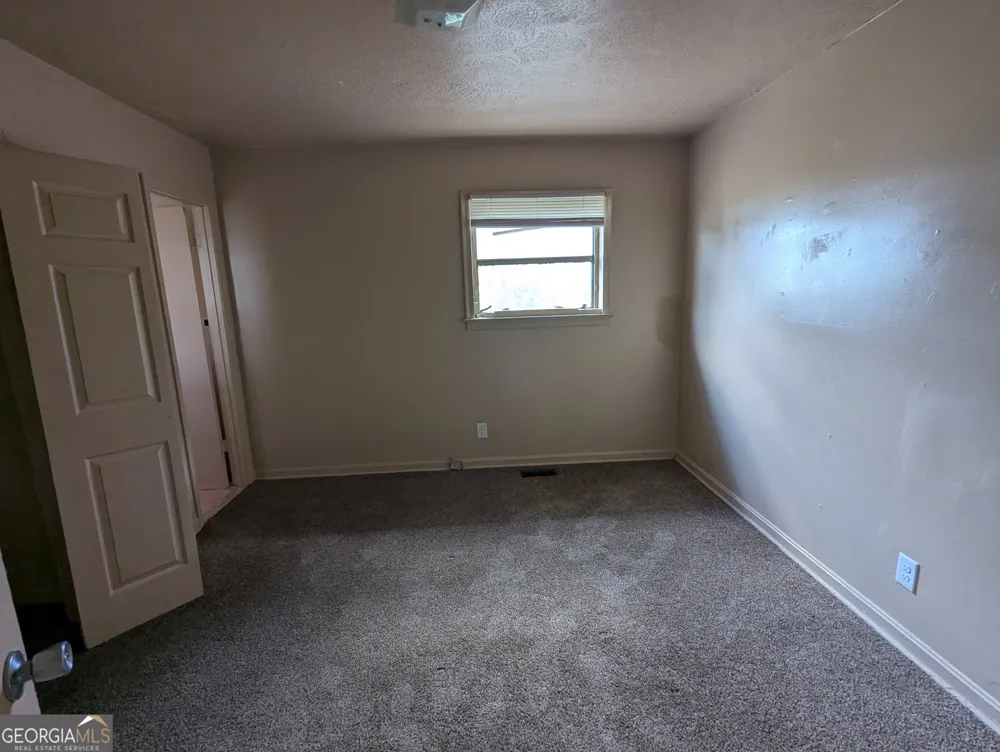 611 Whitney AVE Albany, GA 31701