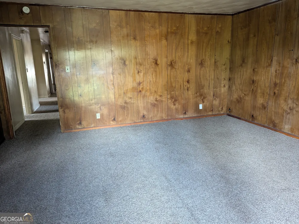611 Whitney AVE Albany, GA 31701