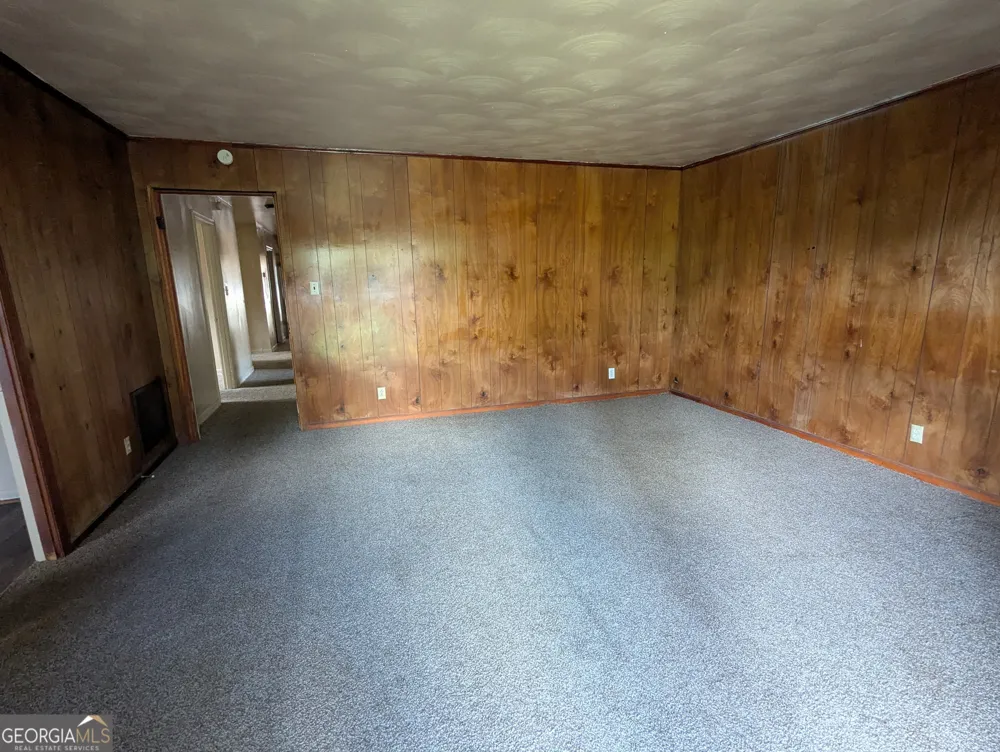 611 Whitney AVE Albany, GA 31701