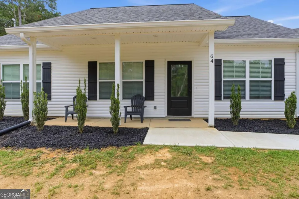 64 Bradley TRL Kingston, GA 30145