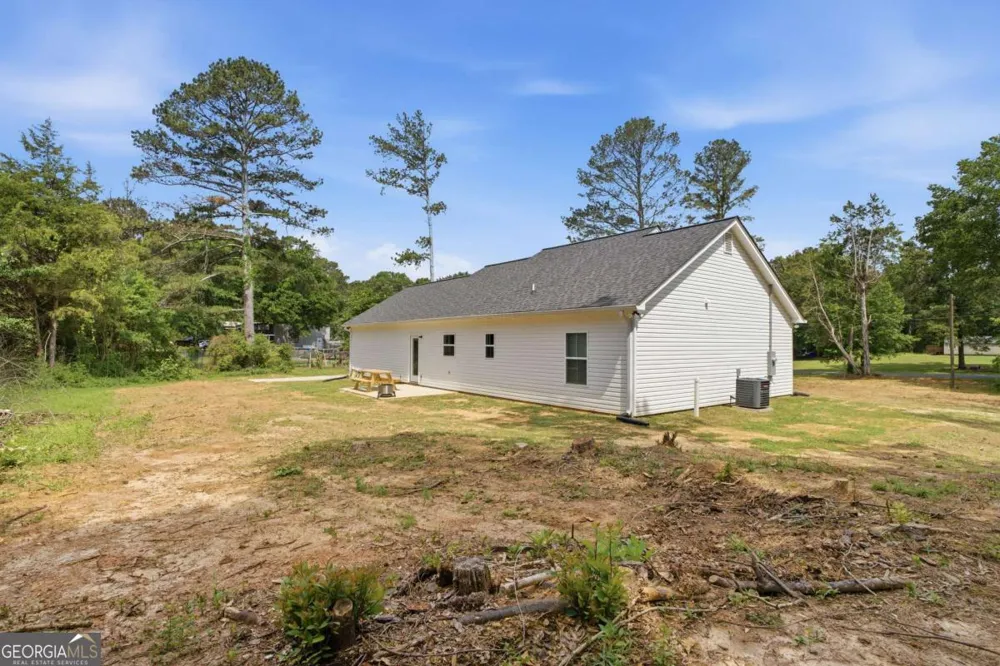 64 Bradley TRL Kingston, GA 30145