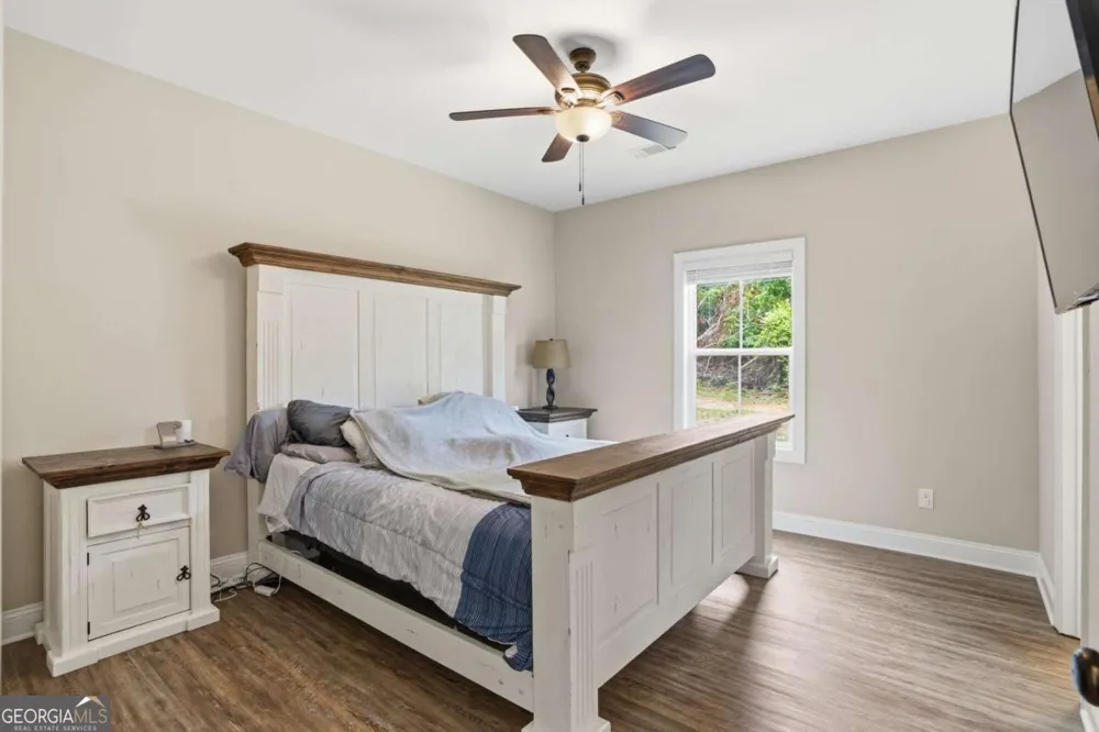 64 Bradley TRL Kingston, GA 30145