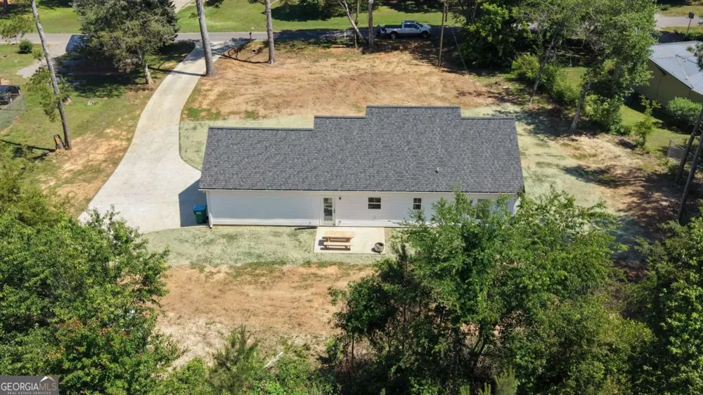 64 Bradley TRL Kingston, GA 30145