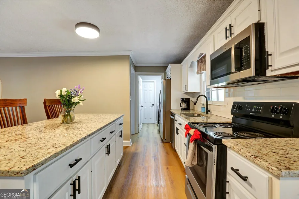 1095 Athens RD Winterville, GA 30683