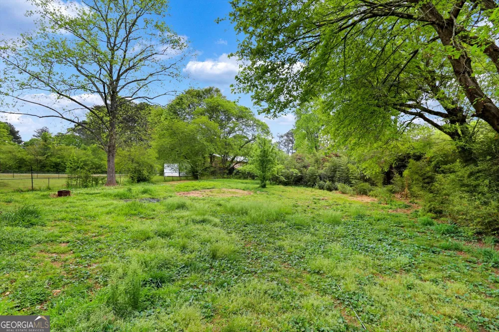 1095 Athens RD Winterville, GA 30683