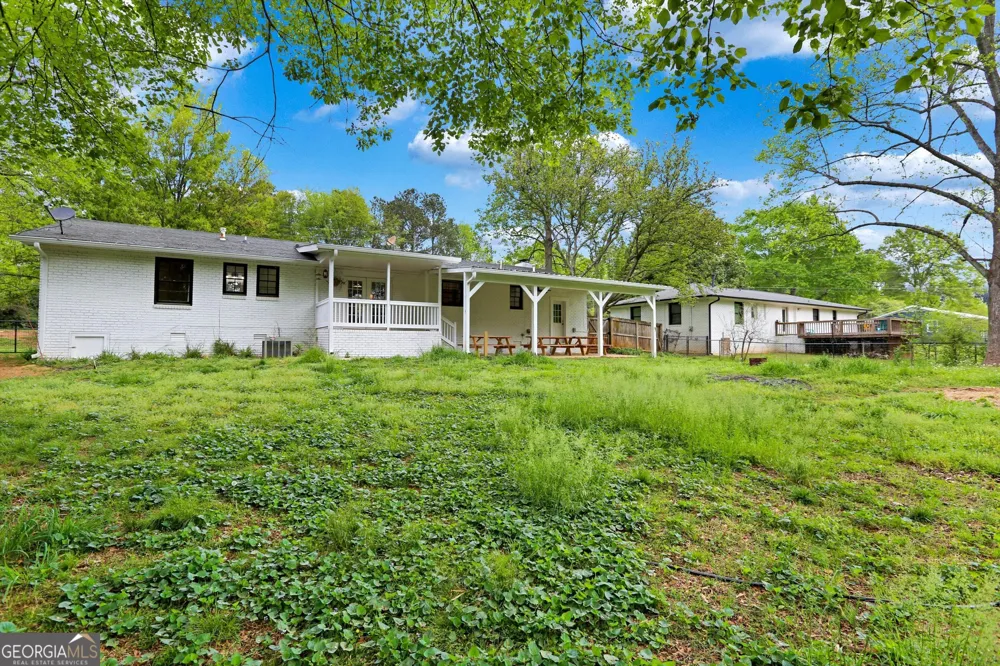 1095 Athens RD Winterville, GA 30683